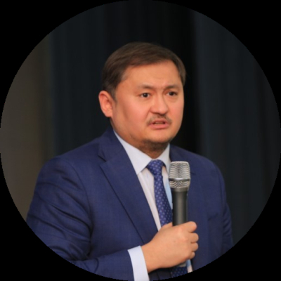 "Курьеры скоро станут ненужными". Министр науки предостерёг молодёжь Казахстана