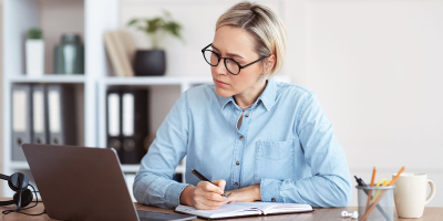 Мужчины в России зарабатывают почти на 40 тысяч больше женщин