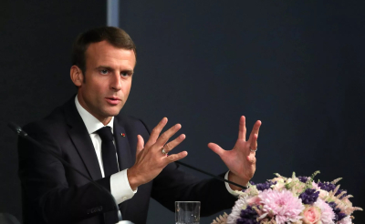 Макрон опубликовал видео с саммита G7 под российский трек &laquo;Капибара&raquo;