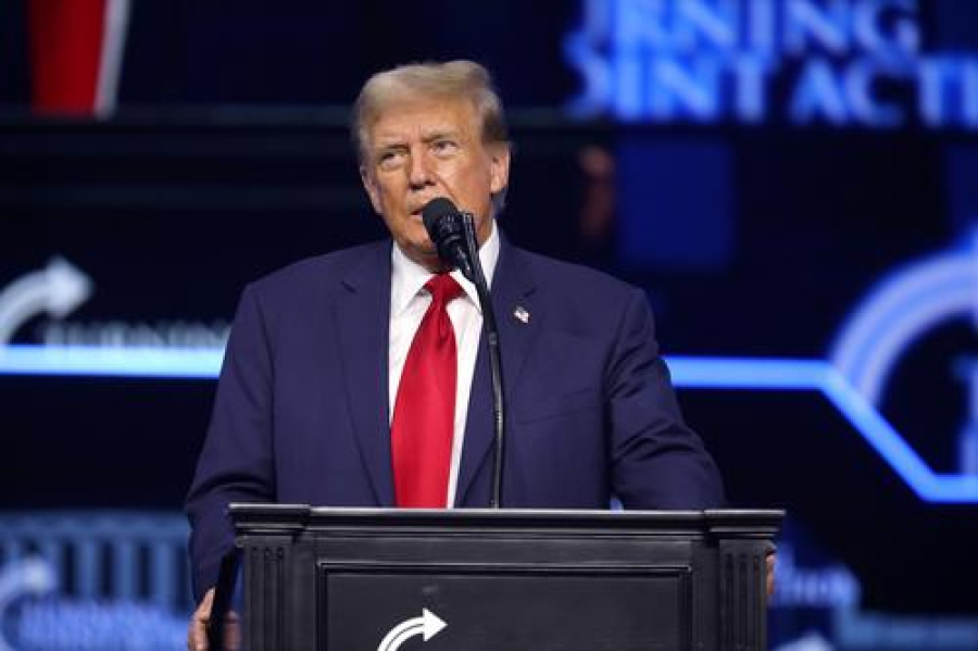 Политолог Брекотин: Трамп ведет себя более реалистично в вопросе санкций на российскую нефть, чем Евросоюз