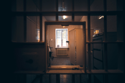 The Sun: надзиратели могли подменить тело Эпштейна на муляж