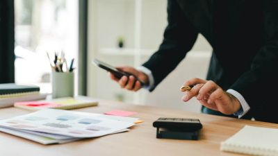 Богатейшие казахстанцы из списка Forbes задолжали государству миллиарды тенге налогов