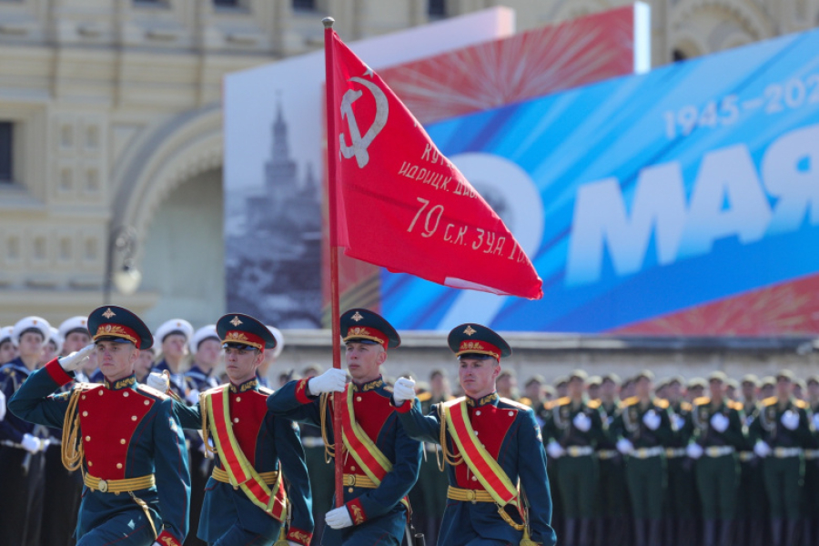 Власти Петербурга раскрыли формат проведения парада на 9 мая