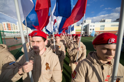 Забота и гуманитарная помощь: в Юнармии рассказали о волонтерах и поисковиках движения