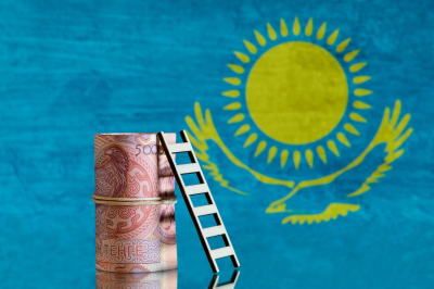 Госдолг РК: ниже среднего по миру