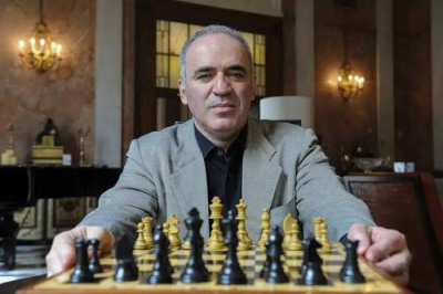 Каспаров* может лишиться квартиры за 176 млн рублей
